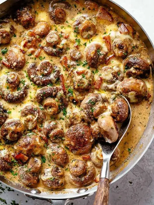 creamy garlic mushrooms & bacon