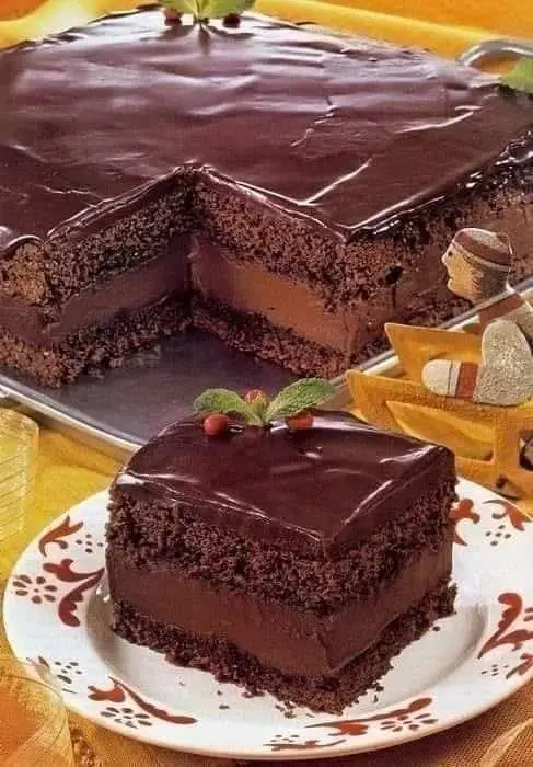 Mocha Layer Cake with Chocolate-Rum Cream Filling