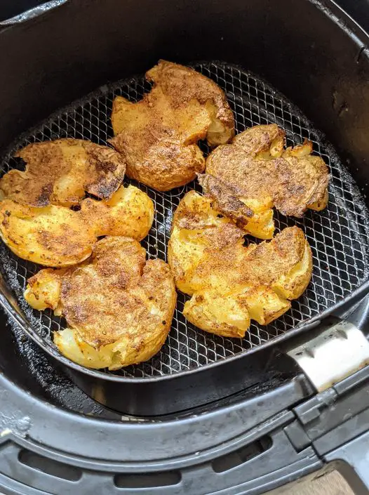 Air fryer smashed potatoes