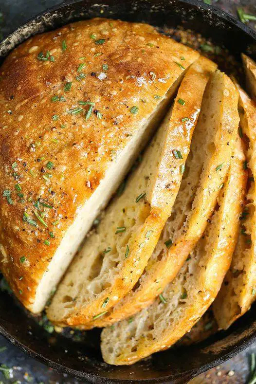 Air Fryer Cheesy garlic bread with cheese