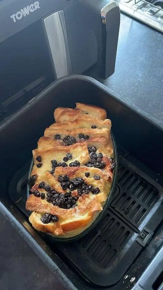 Air fryer bread pudding
