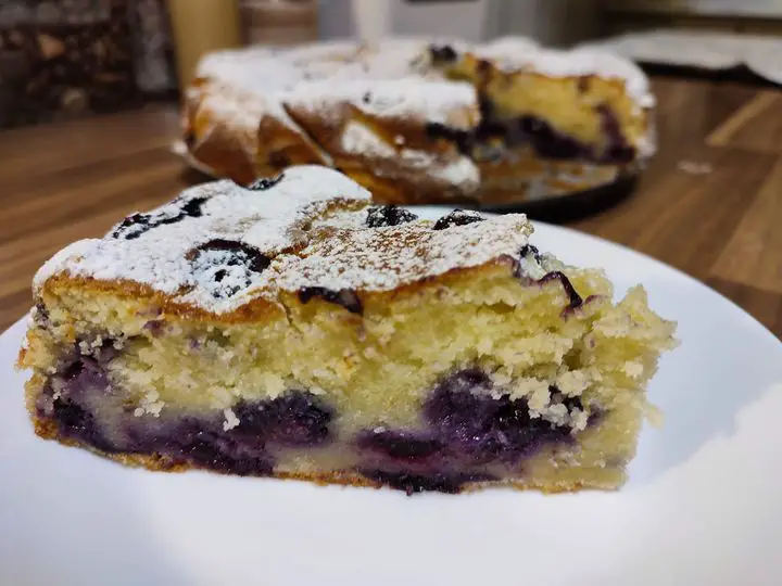 Blueberry ricotta cake