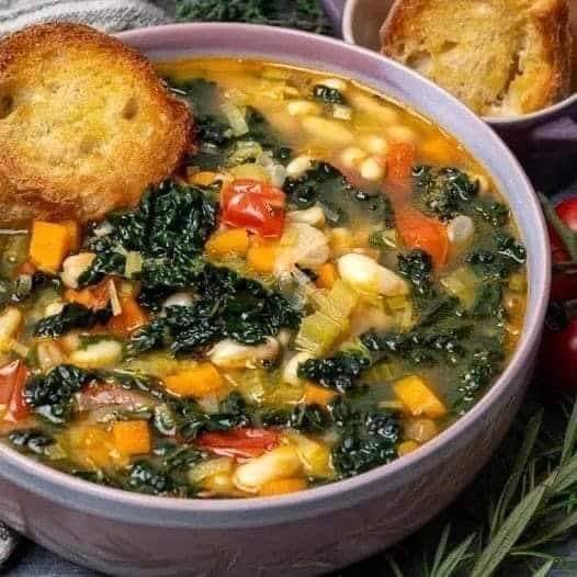 Tuscan White Bean Soup