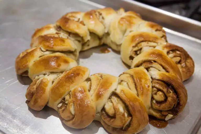 Tea Ring Coffee Bread