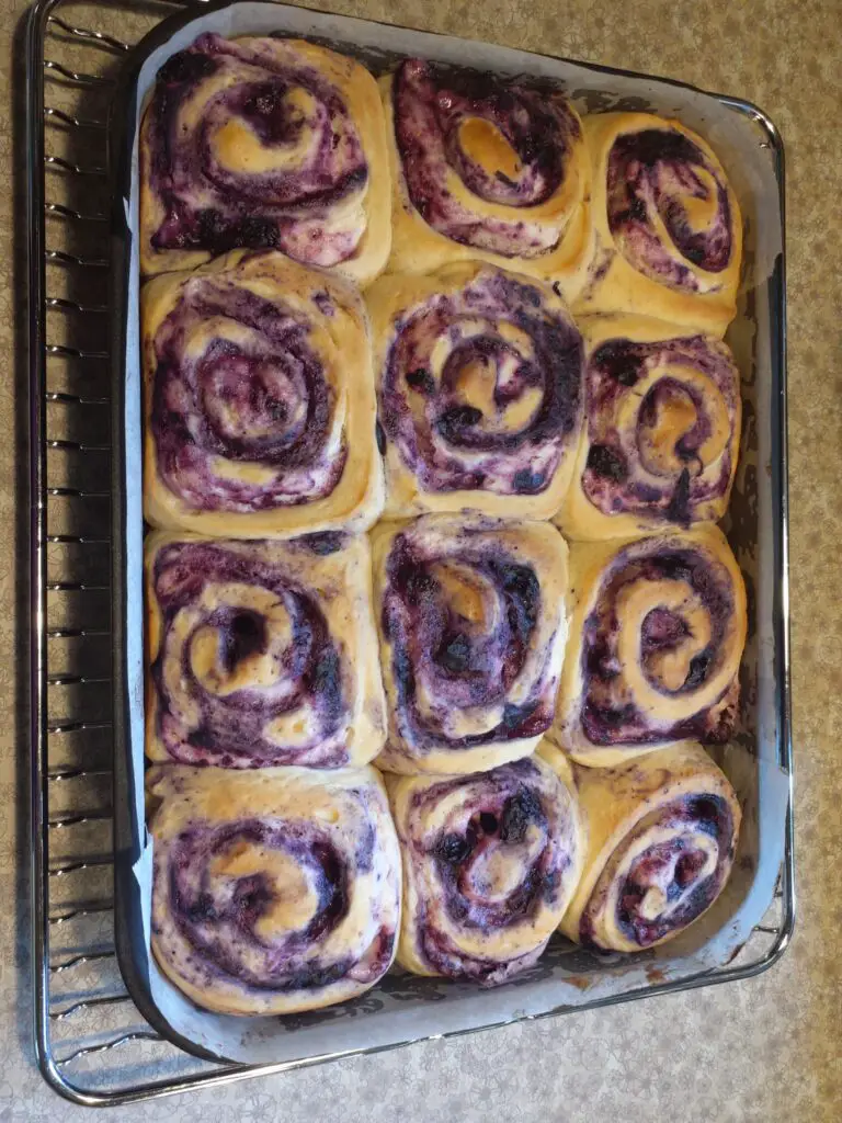 Blueberry and Lemon Cream Rolls