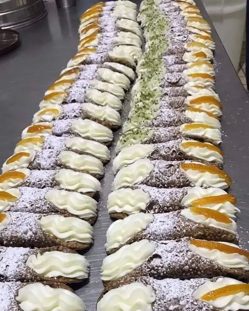 Cannoli Siciliani