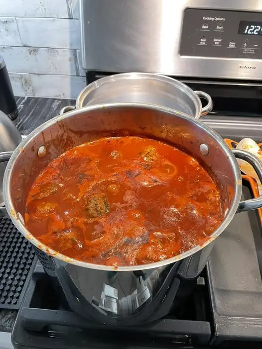 Italian Sunday Gravy With Meatballs