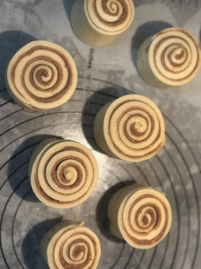 cinnamon brioche rolls