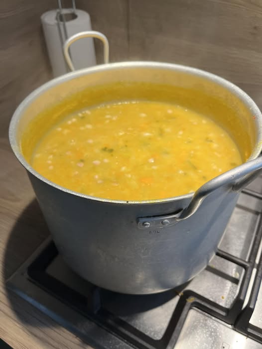 Lentil and bacon soup