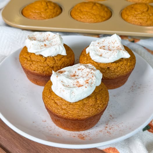 healthy pumpkin muffin