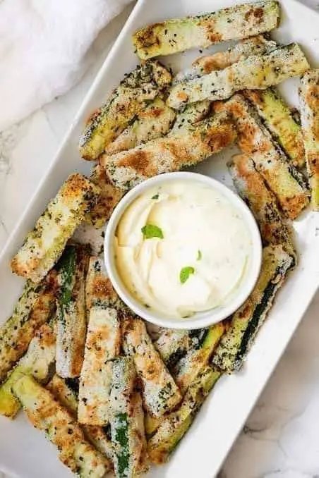 Keto zucchini fries crispy