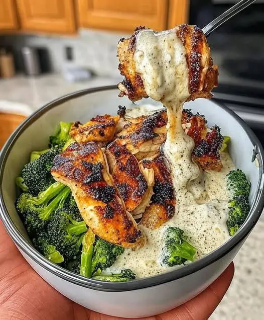 Grilled Chicken & Broccoli Bowl