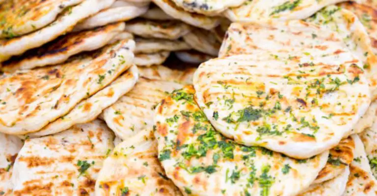 These are awesome, fantastic garlic flatbreads in 10 minutes