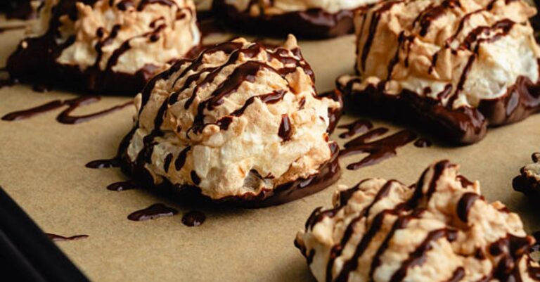 Coconut macaroons