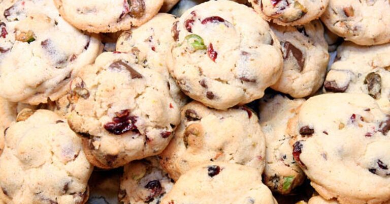 Cranberry and pistachio refrigerator cookies