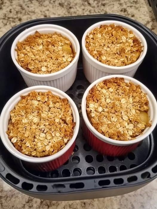 Air Fryer Apple Crisp