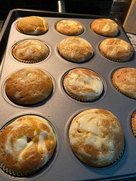Cream Cheese Swirl Muffins