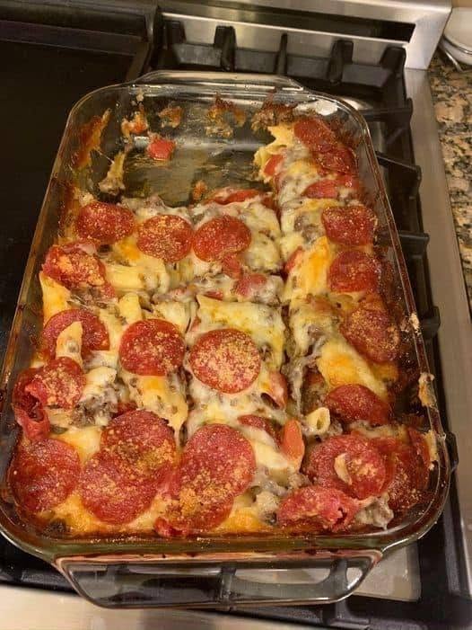 Pepperoni Pizza Pasta Bake